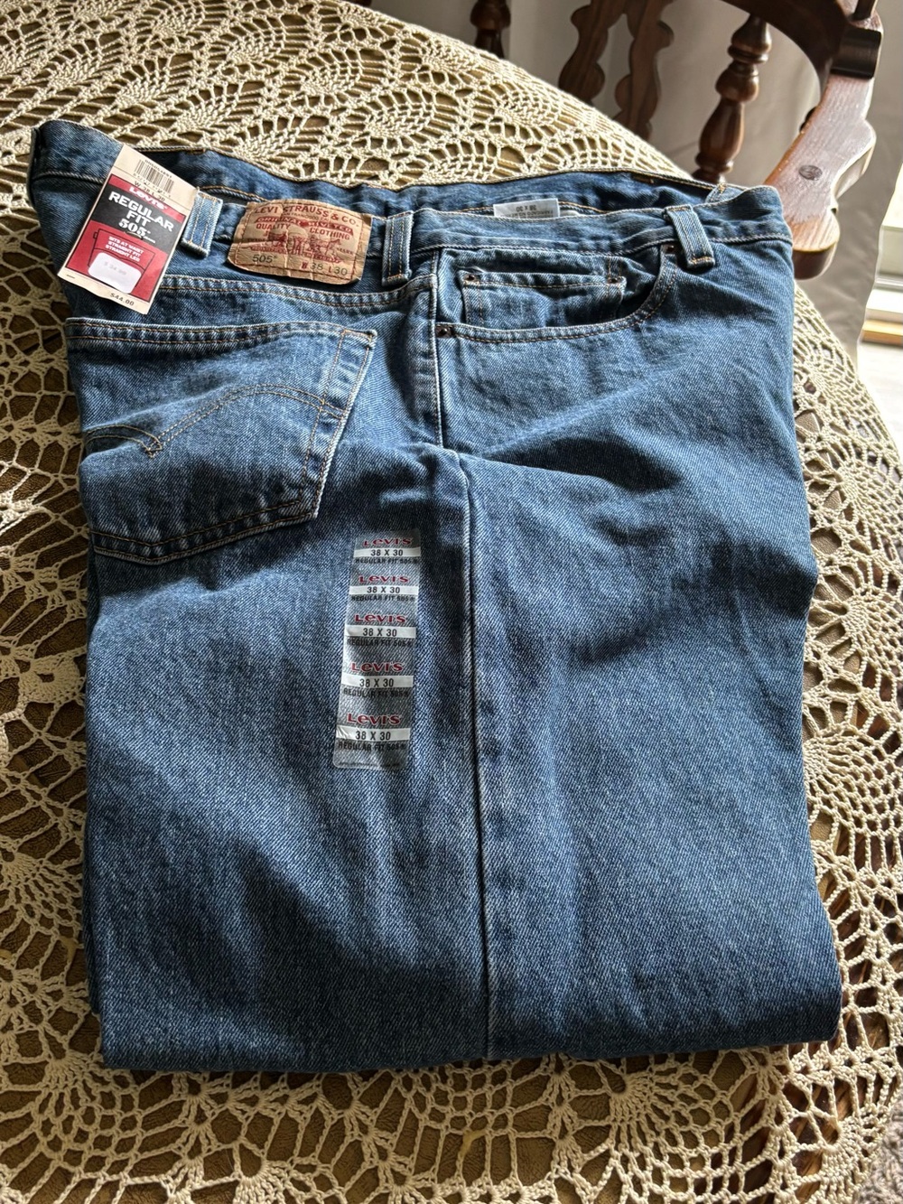 Levi's 505 Men’s Blue Denim Regular Fit Jeans 38X30 - Picture 2 of 4